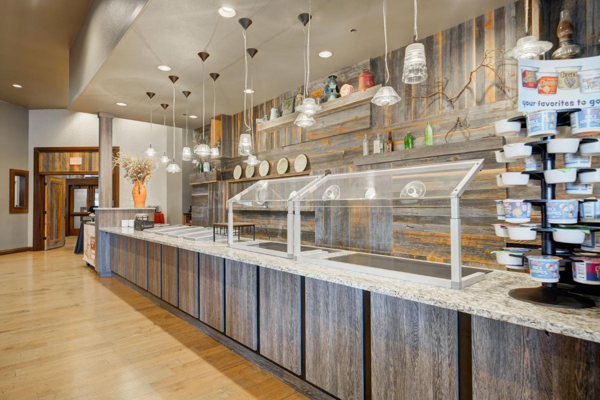 Holiday Inn West Yellowstone By Ihg Esterno foto