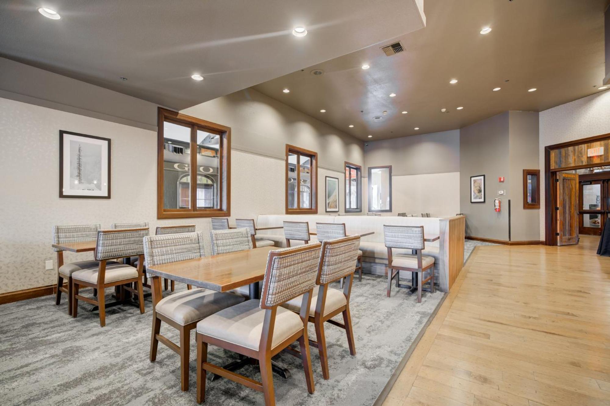 Holiday Inn West Yellowstone By Ihg Esterno foto