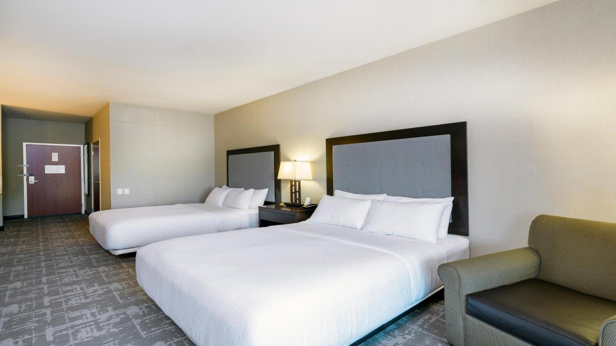 Holiday Inn West Yellowstone By Ihg Esterno foto